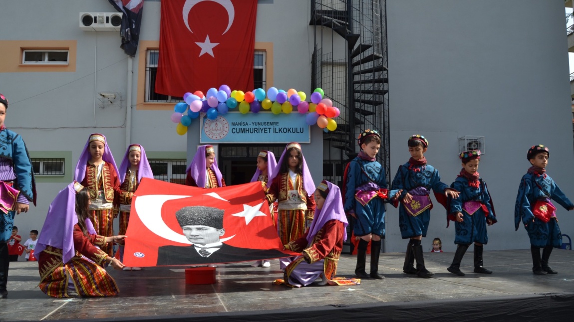 23 Nisan Ulusal Egemenlik ve Çocuk Bayramı' nı Çoşkuyla Kutladık
